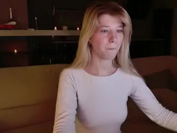 bella_amoury's Thumb Image